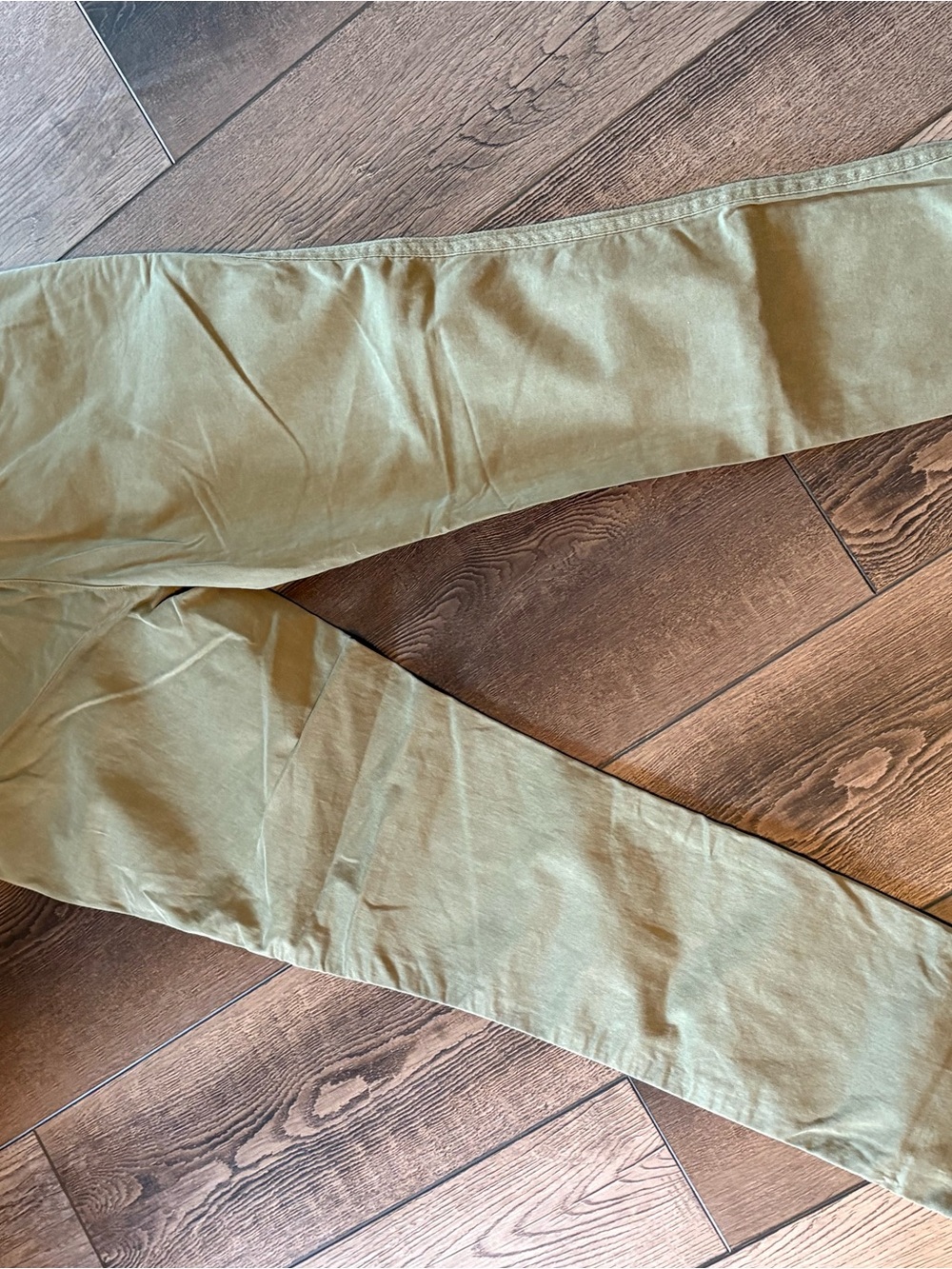 BRAND NEW GAP girlfriend chino pants in Olive Green